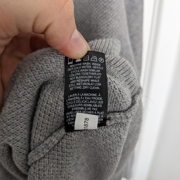 RW&CO. Mens XL zipper Sweater - Picture 3 of 6